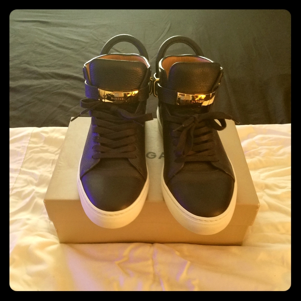 Buscemi padlock men's sneaker